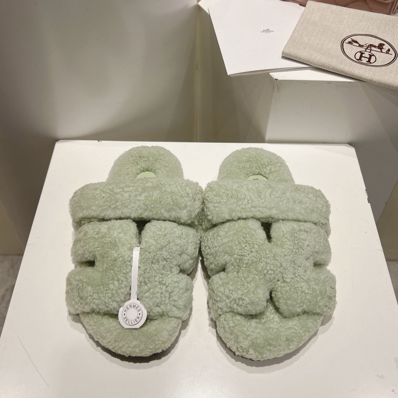 H**mes slippers